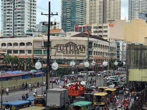 Divisoria Mall .